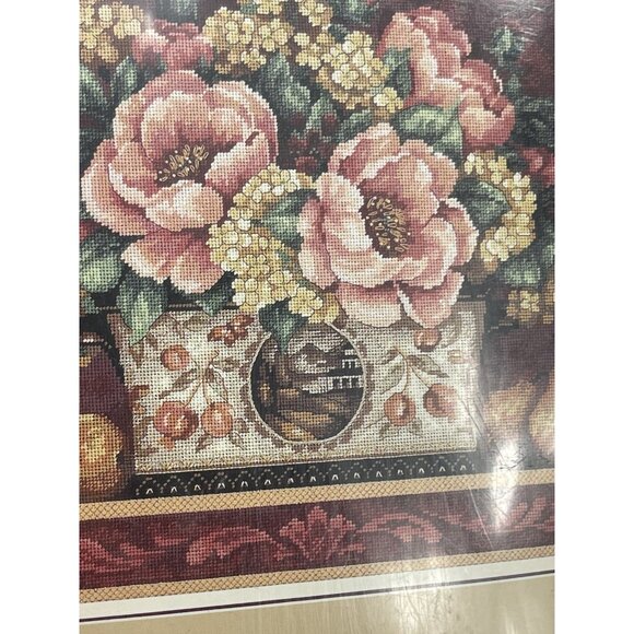 Dimensions Gold Collection Peony Needlepoint Kit Pamela Gladding NIP 20019 - Picture 5 of 11